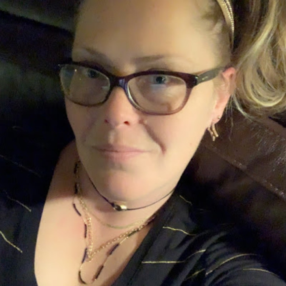 Meet your Posher, Jenice - Picture 1 of 1